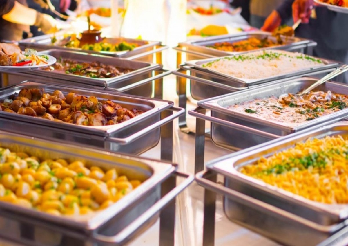 Verpflegung mit Buffet